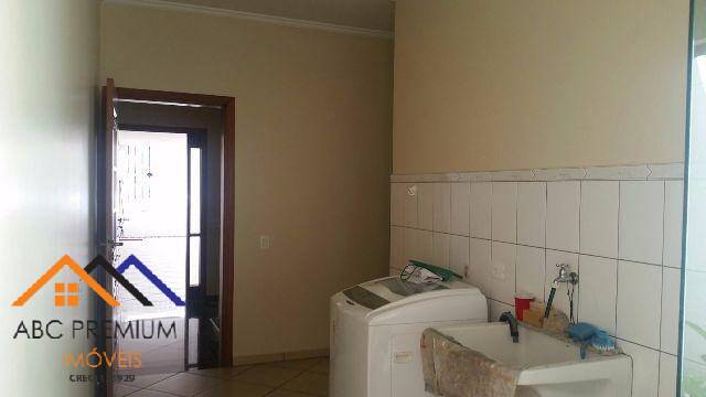 Sobrado à venda com 4 quartos, 285m² - Foto 13