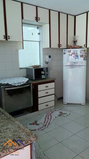 Sobrado à venda com 5 quartos, 300m² - Foto 11