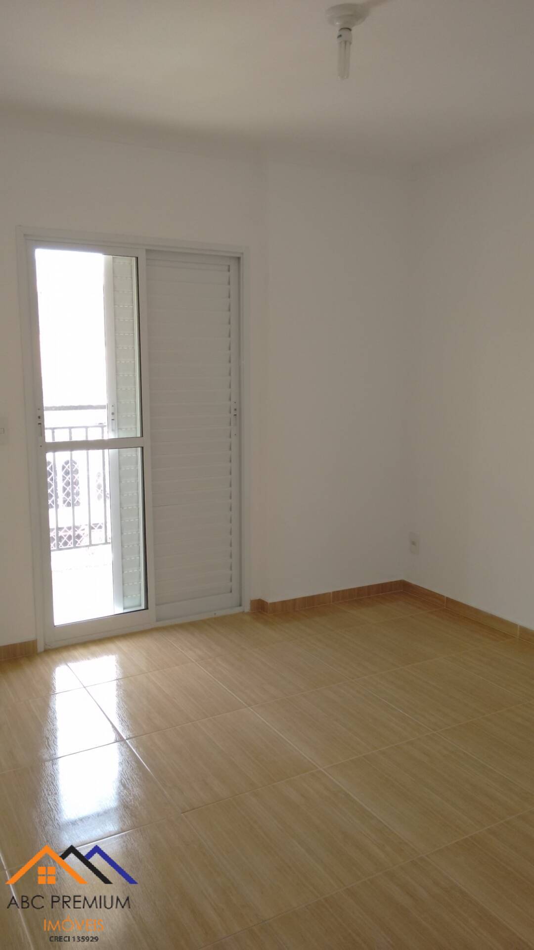 Apartamento à venda com 2 quartos, 67m² - Foto 5