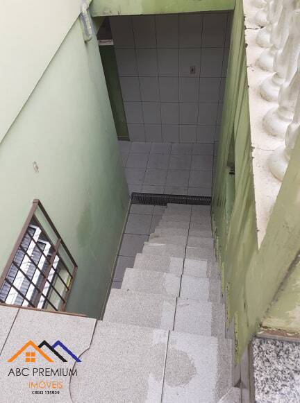 Sobrado à venda com 3 quartos, 200m² - Foto 35