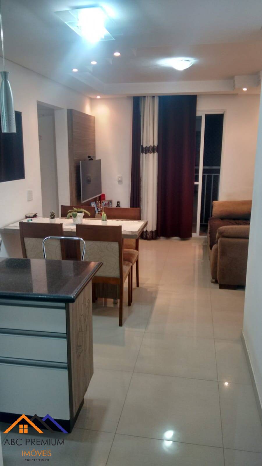 Apartamento à venda com 2 quartos, 50m² - Foto 1