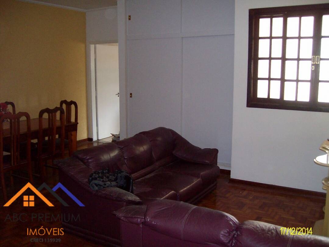 Casa à venda com 2 quartos, 90m² - Foto 1