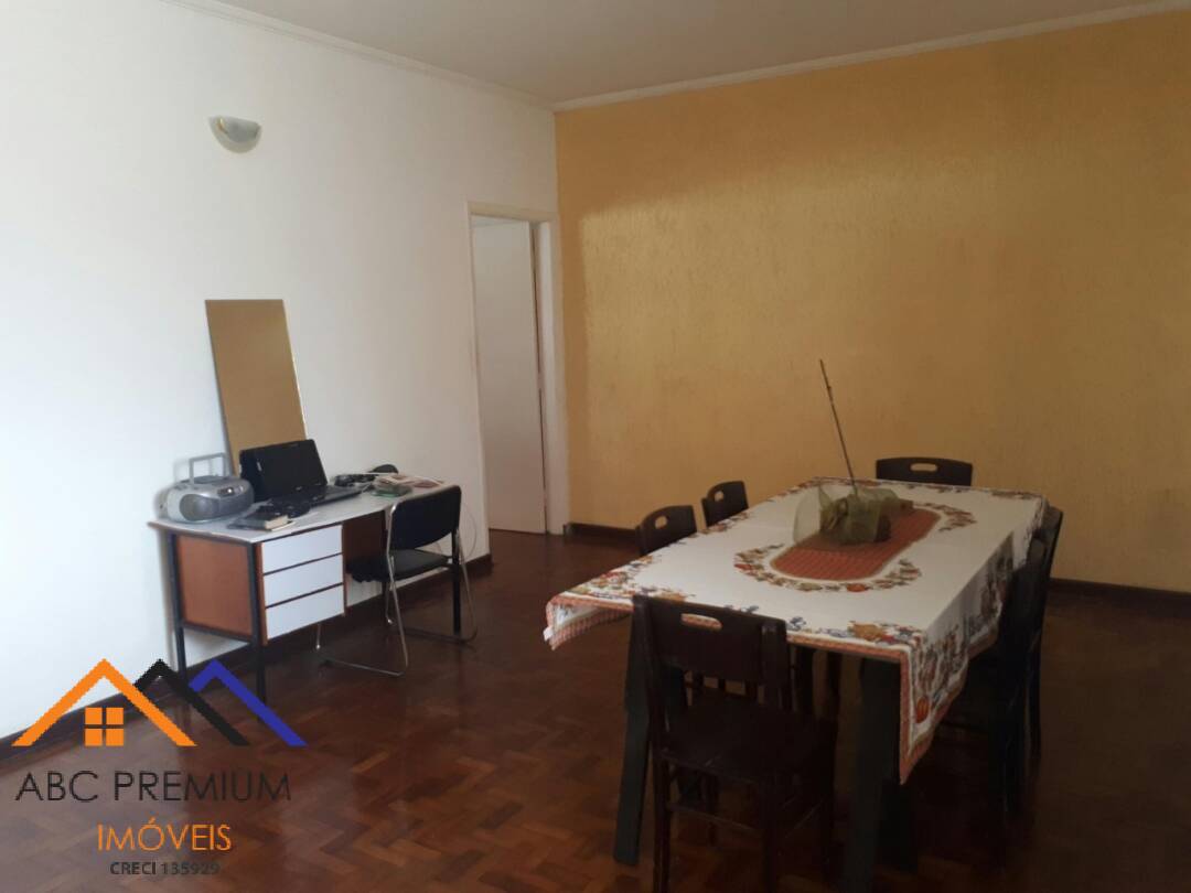 Casa à venda com 2 quartos, 90m² - Foto 2