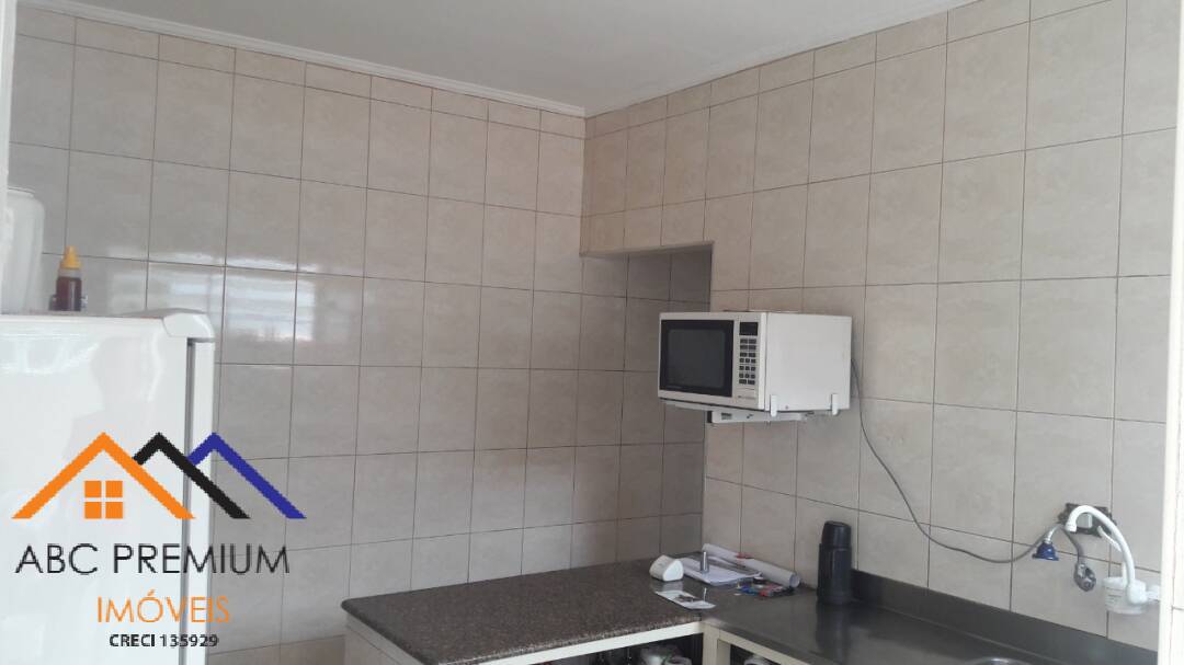 Casa à venda com 2 quartos, 90m² - Foto 9