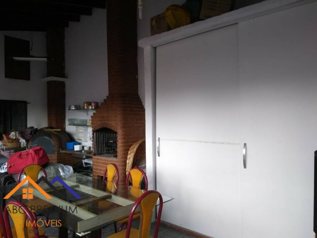 Casa à venda com 3 quartos, 227m² - Foto 26