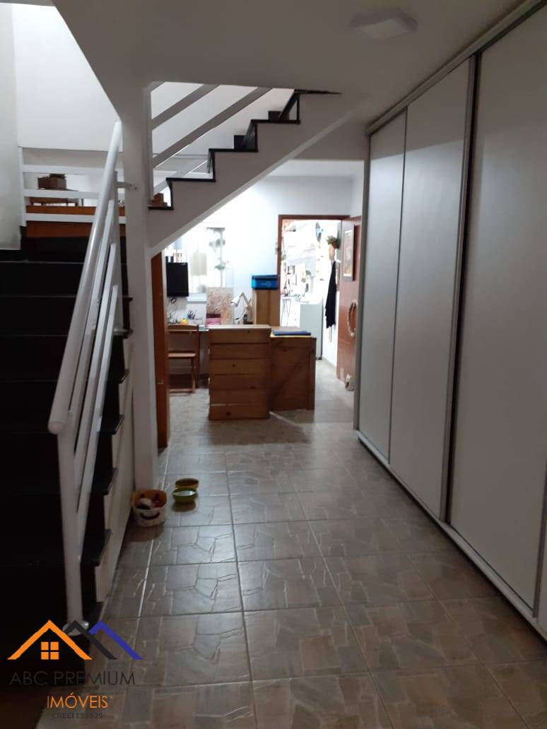 Sobrado à venda com 3 quartos, 153m² - Foto 2