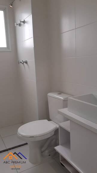 Apartamento à venda com 2 quartos, 60m² - Foto 17