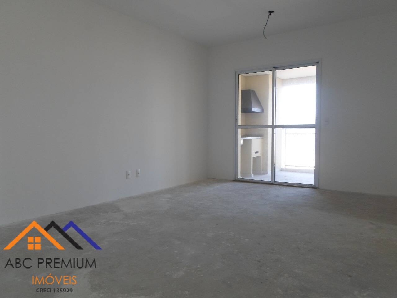 Apartamento à venda com 2 quartos, 66m² - Foto 1