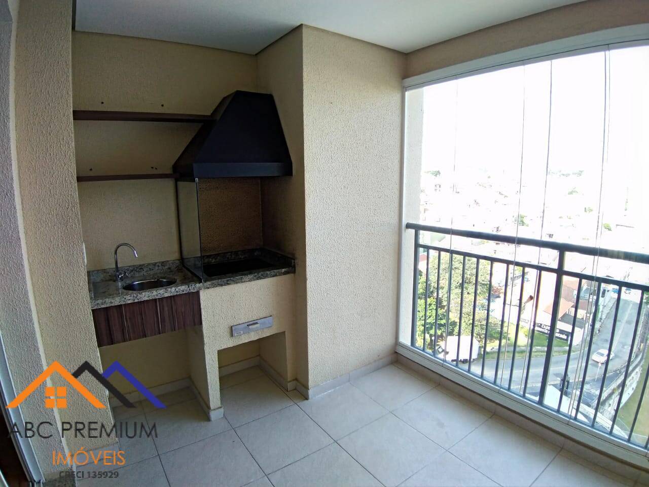 Apartamento à venda com 3 quartos, 83m² - Foto 1