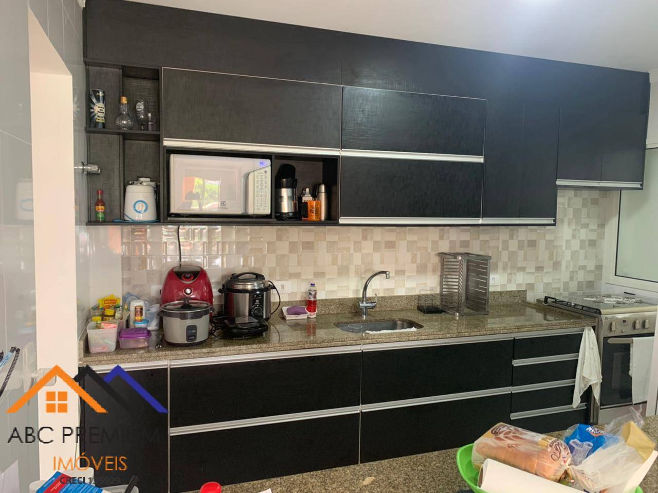 Apartamento à venda com 3 quartos, 101m² - Foto 2