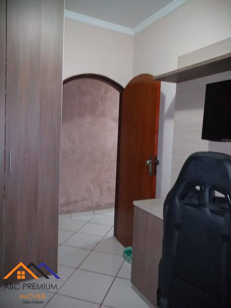 Sobrado à venda com 3 quartos, 189m² - Foto 13