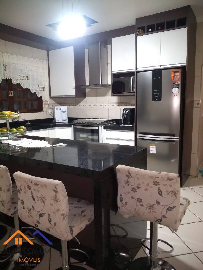 Sobrado à venda com 3 quartos, 189m² - Foto 4