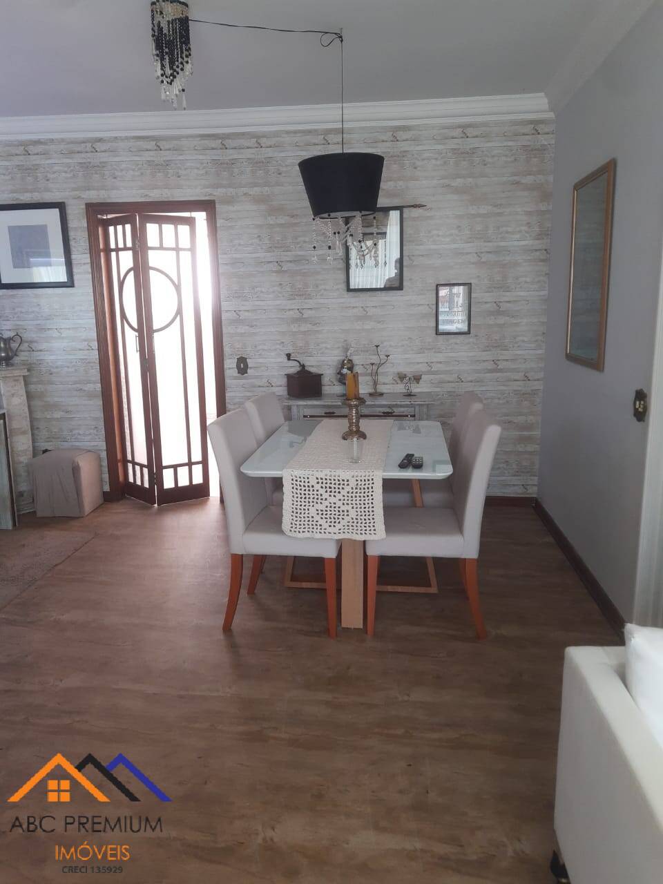 Apartamento à venda com 3 quartos, 176m² - Foto 1