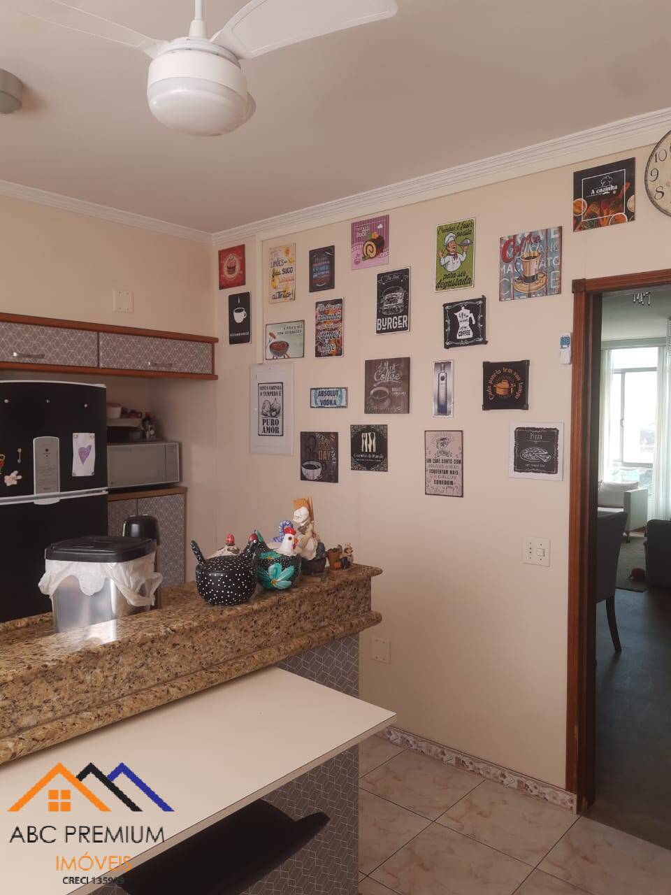 Apartamento à venda com 3 quartos, 176m² - Foto 8