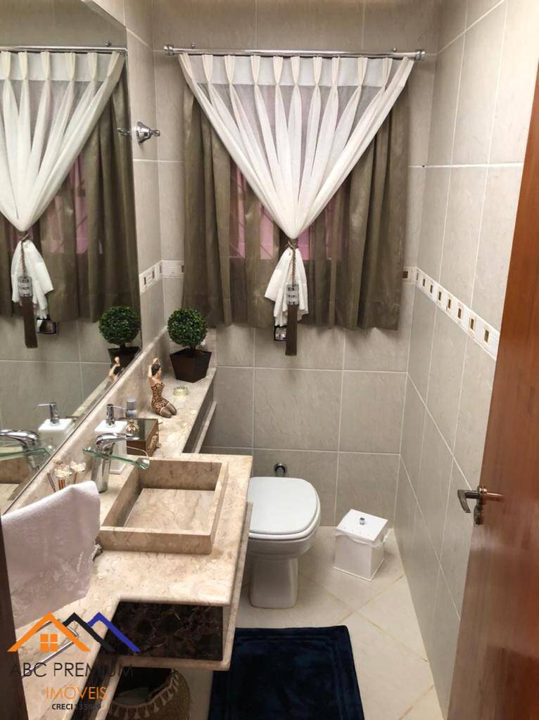 Sobrado à venda com 3 quartos, 204m² - Foto 9