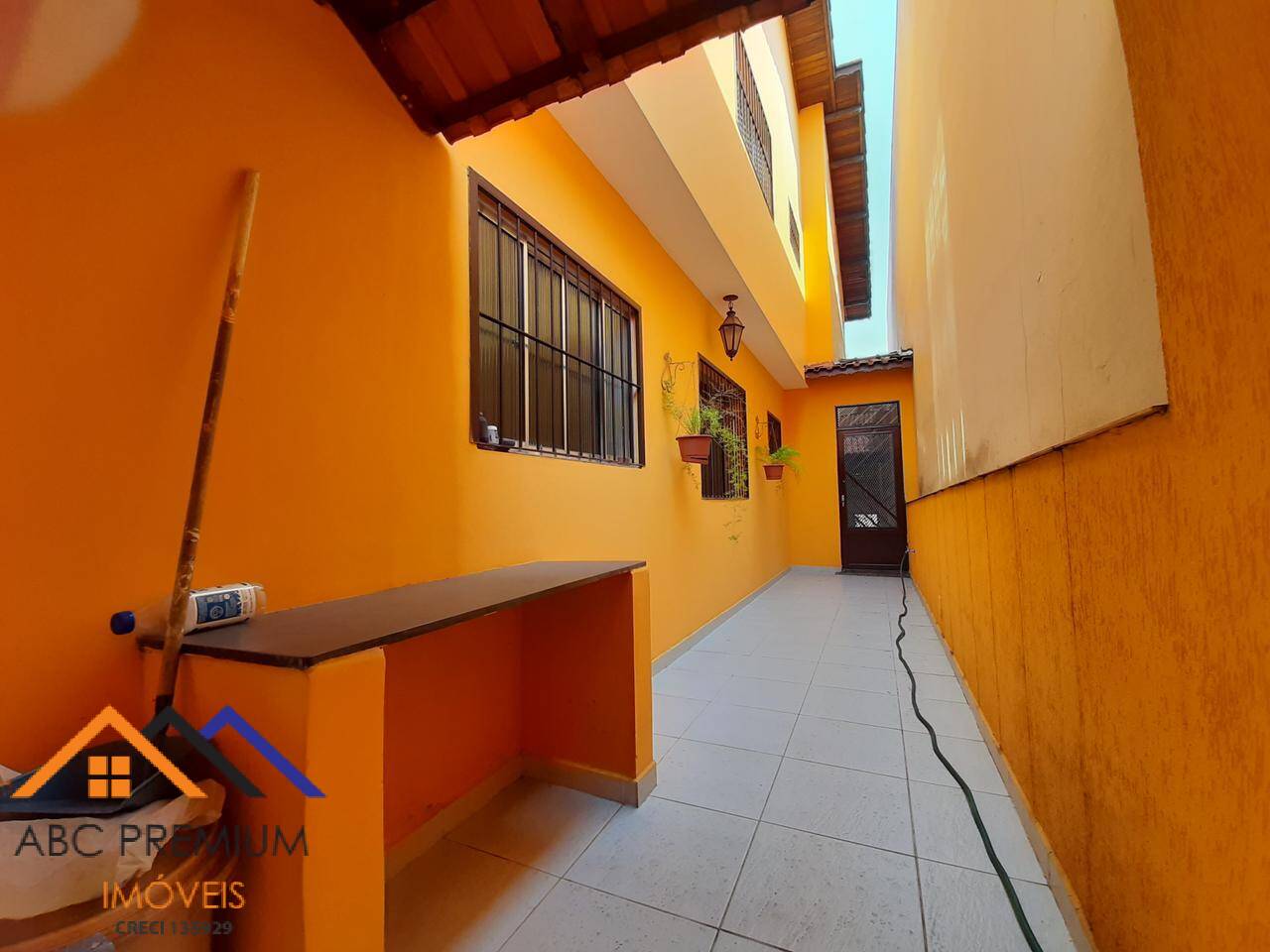 Sobrado à venda com 3 quartos, 236m² - Foto 30