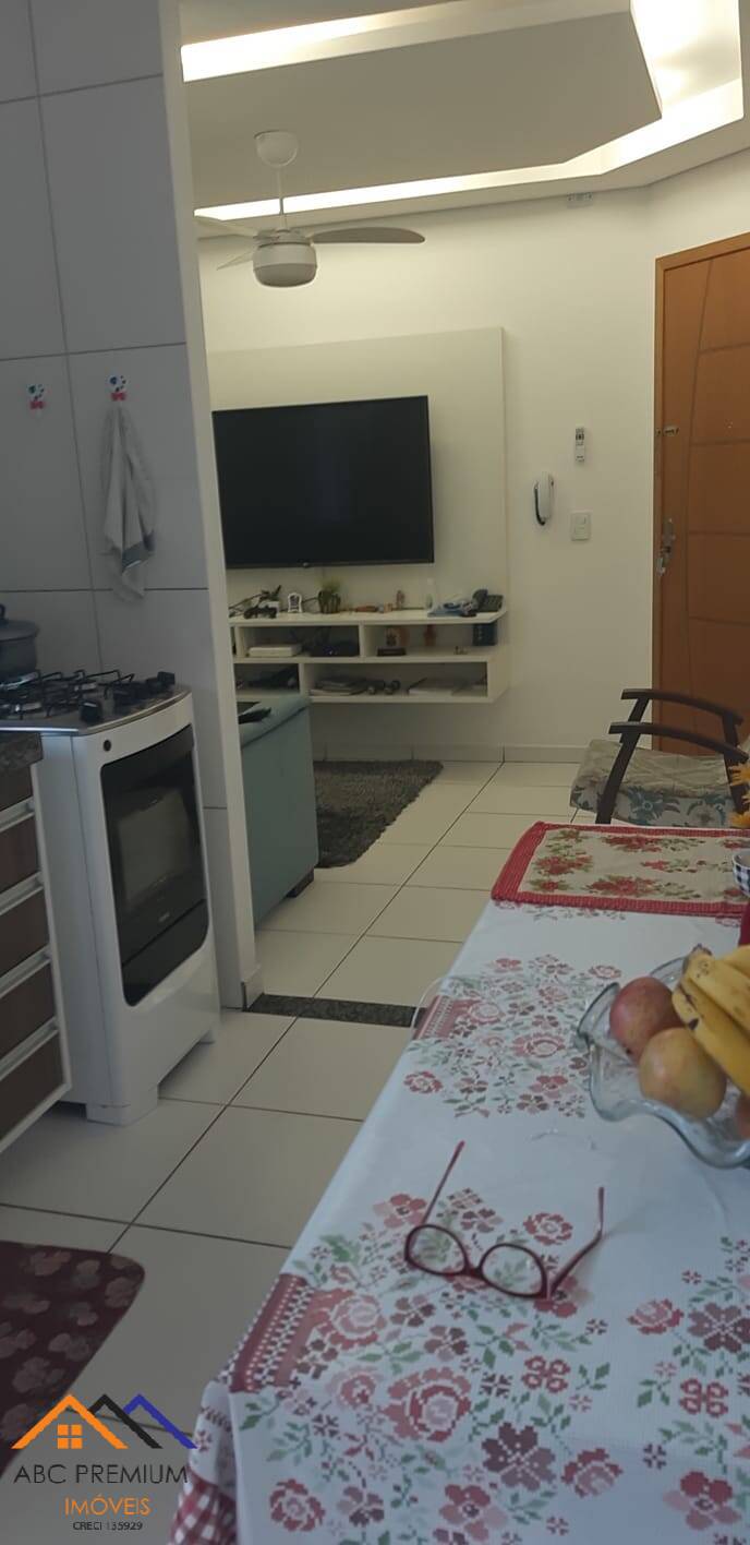 Apartamento à venda com 2 quartos, 53m² - Foto 3