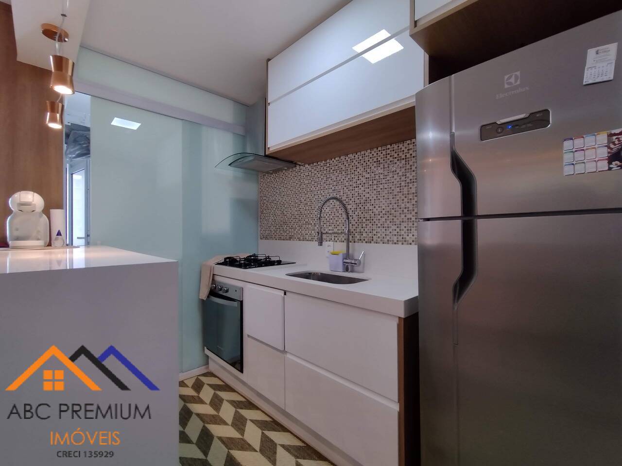 Apartamento à venda com 2 quartos, 57m² - Foto 4