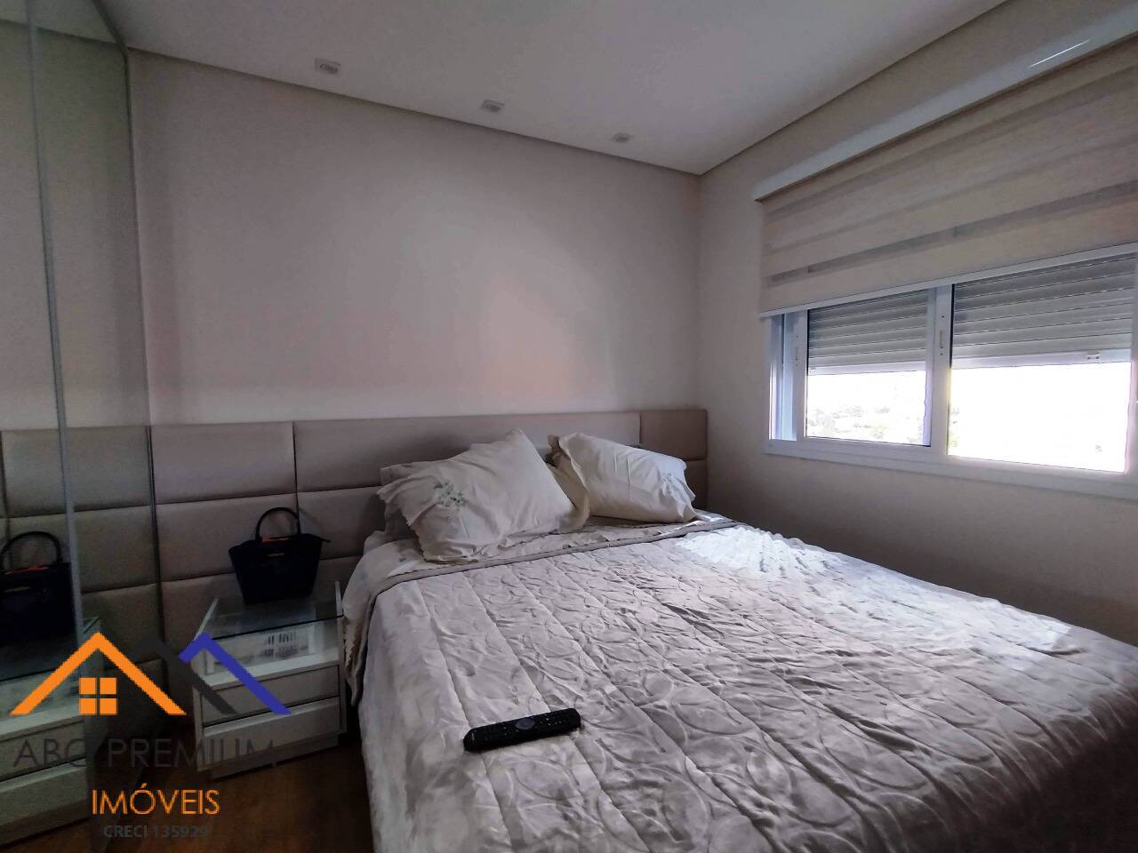 Apartamento à venda com 2 quartos, 57m² - Foto 13