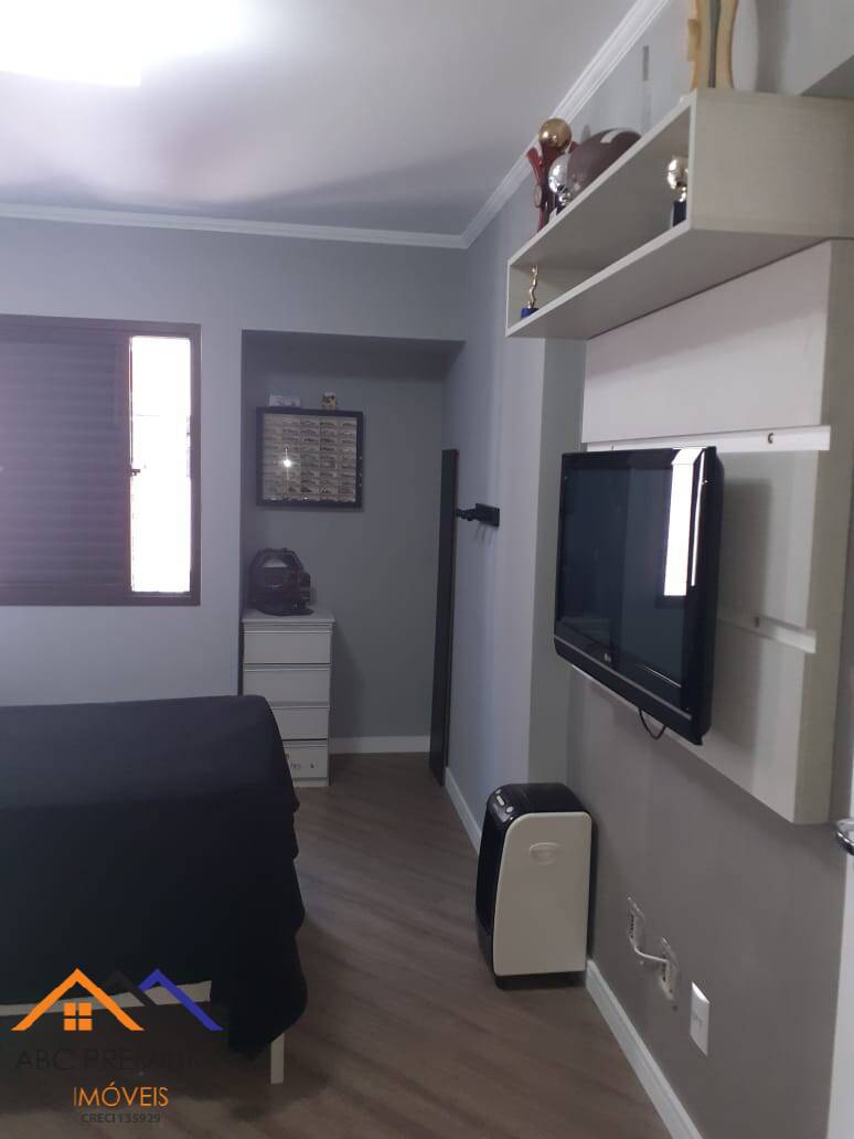 Apartamento à venda com 3 quartos, 130m² - Foto 2