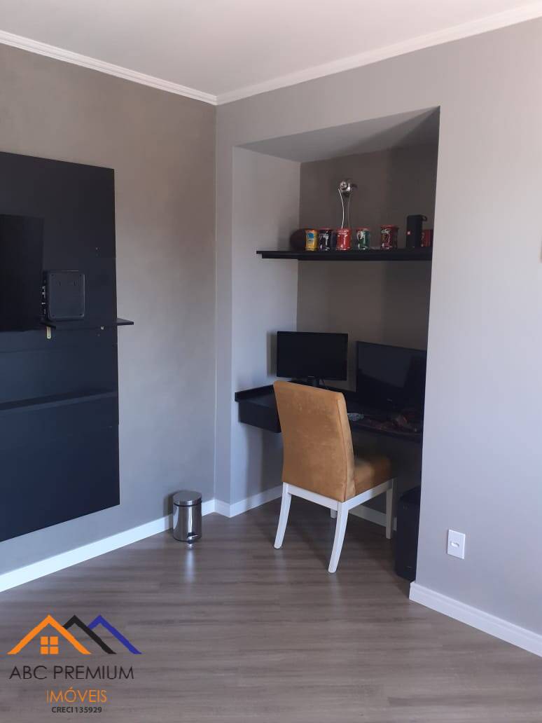 Apartamento à venda com 3 quartos, 130m² - Foto 17