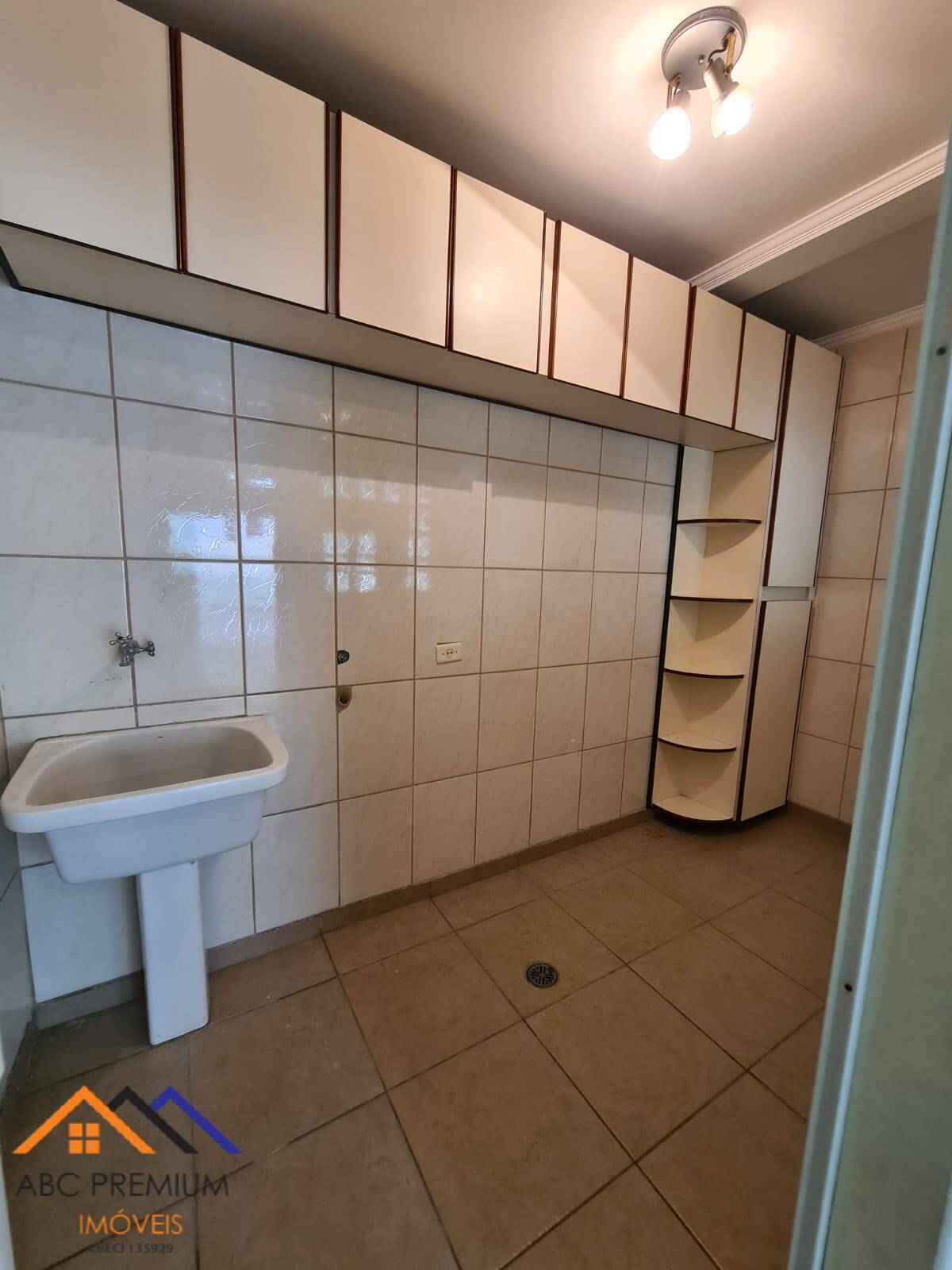 Casa à venda com 3 quartos, 246m² - Foto 26