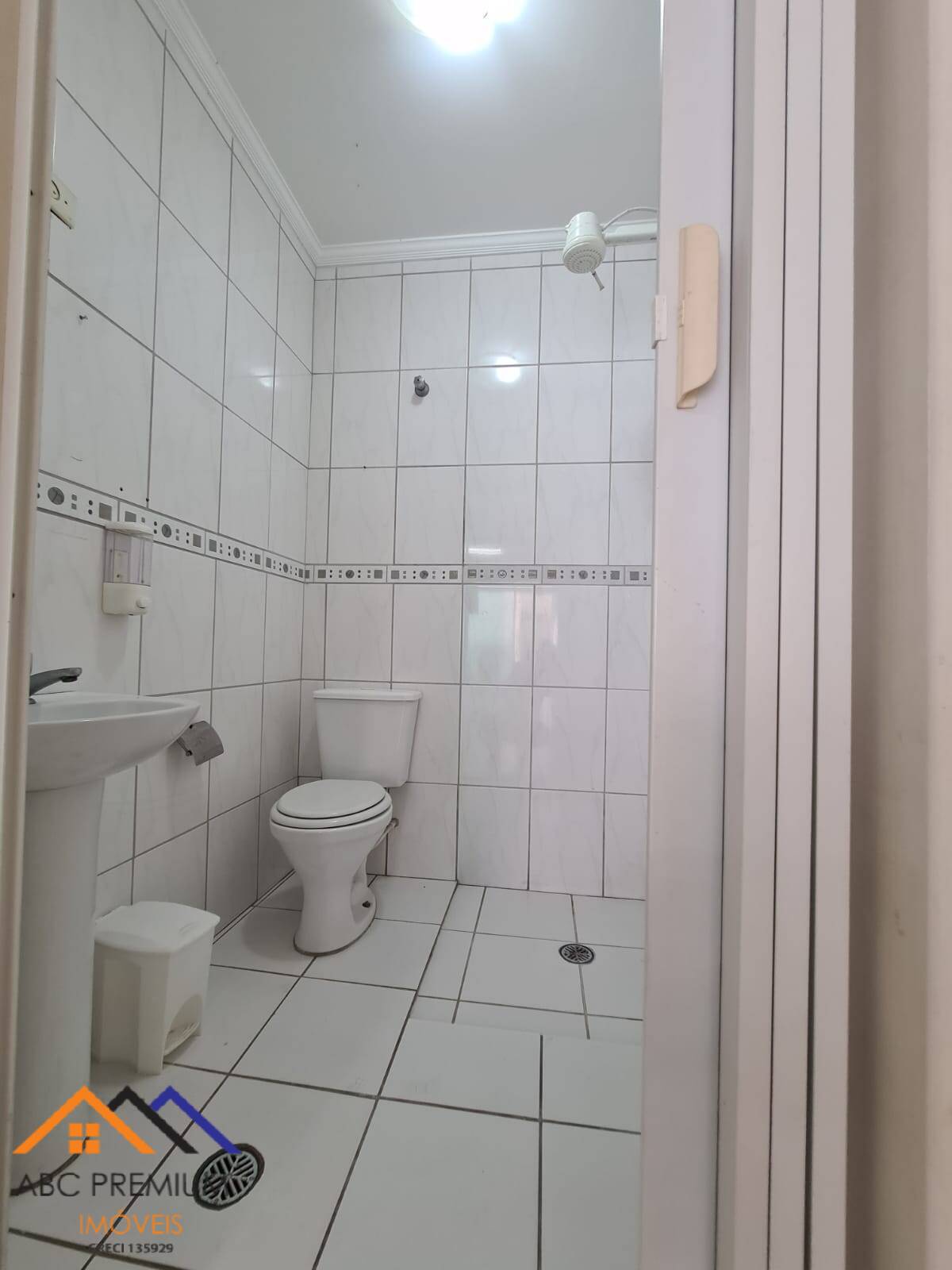 Casa à venda com 3 quartos, 246m² - Foto 27