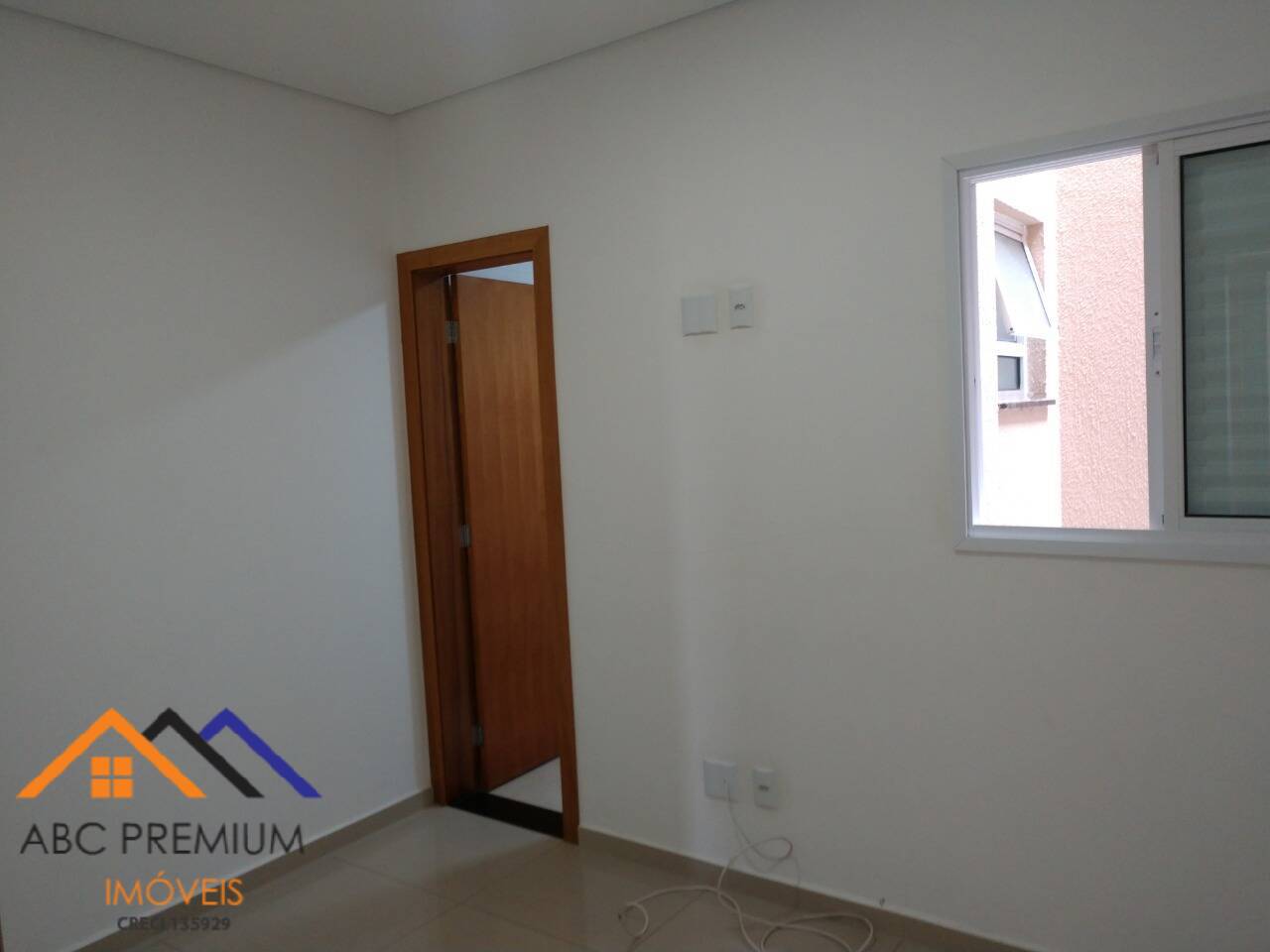 Apartamento à venda com 2 quartos, 48m² - Foto 4