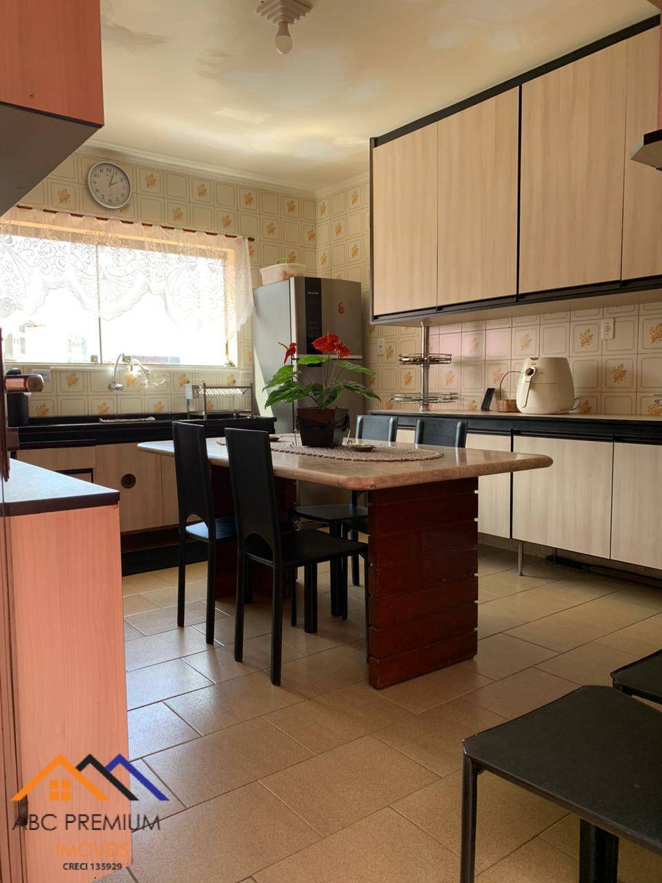 Sobrado à venda com 3 quartos, 158m² - Foto 2