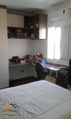 Sobrado à venda com 3 quartos, 180m² - Foto 13