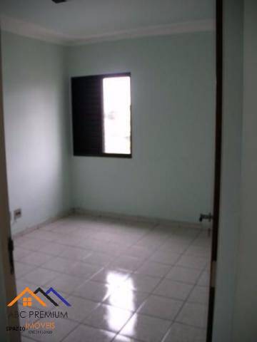 Apartamento à venda com 2 quartos, 69m² - Foto 10