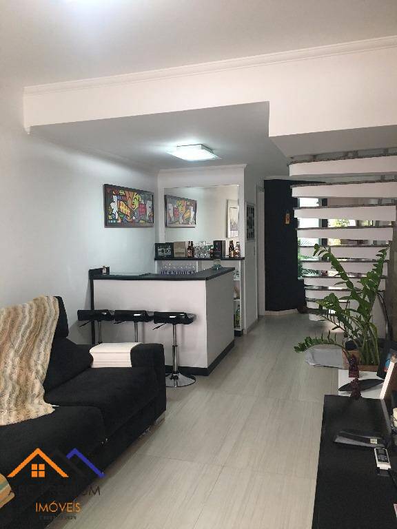 Sobrado à venda com 3 quartos, 111m² - Foto 2