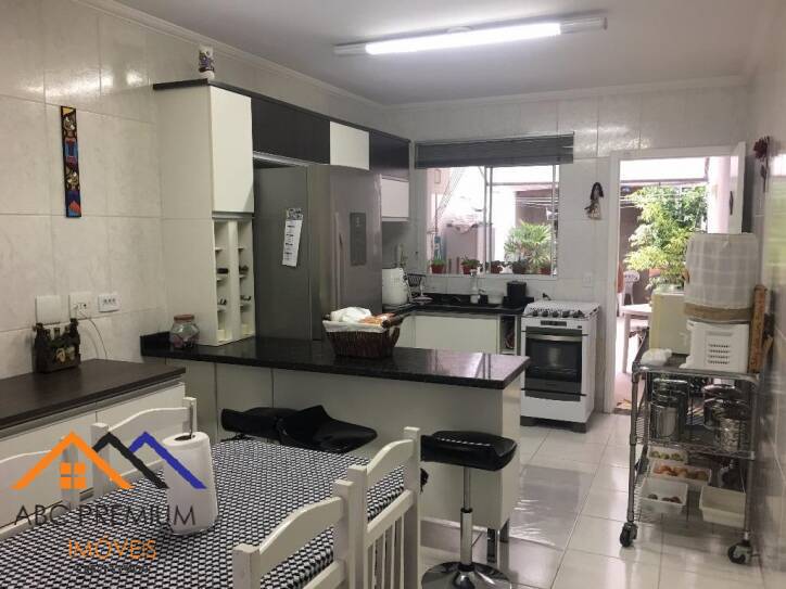 Sobrado à venda com 3 quartos, 111m² - Foto 4