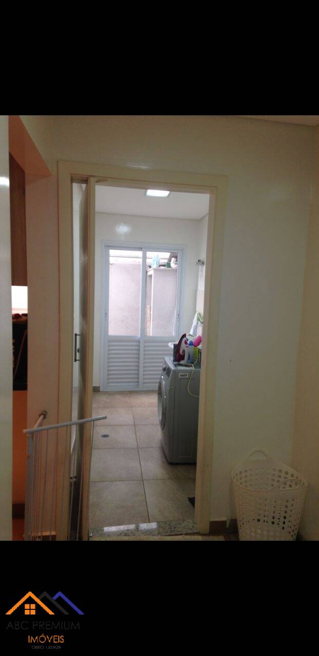 Sobrado à venda com 3 quartos, 225m² - Foto 14